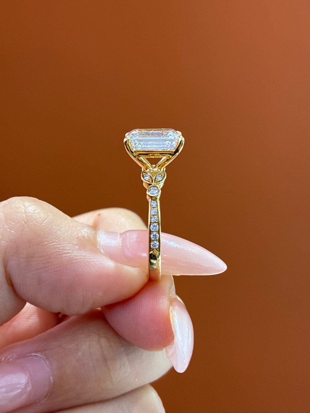 for rox 18k yellow gold 3-carat Emerald cut diamond ring D/vvs1