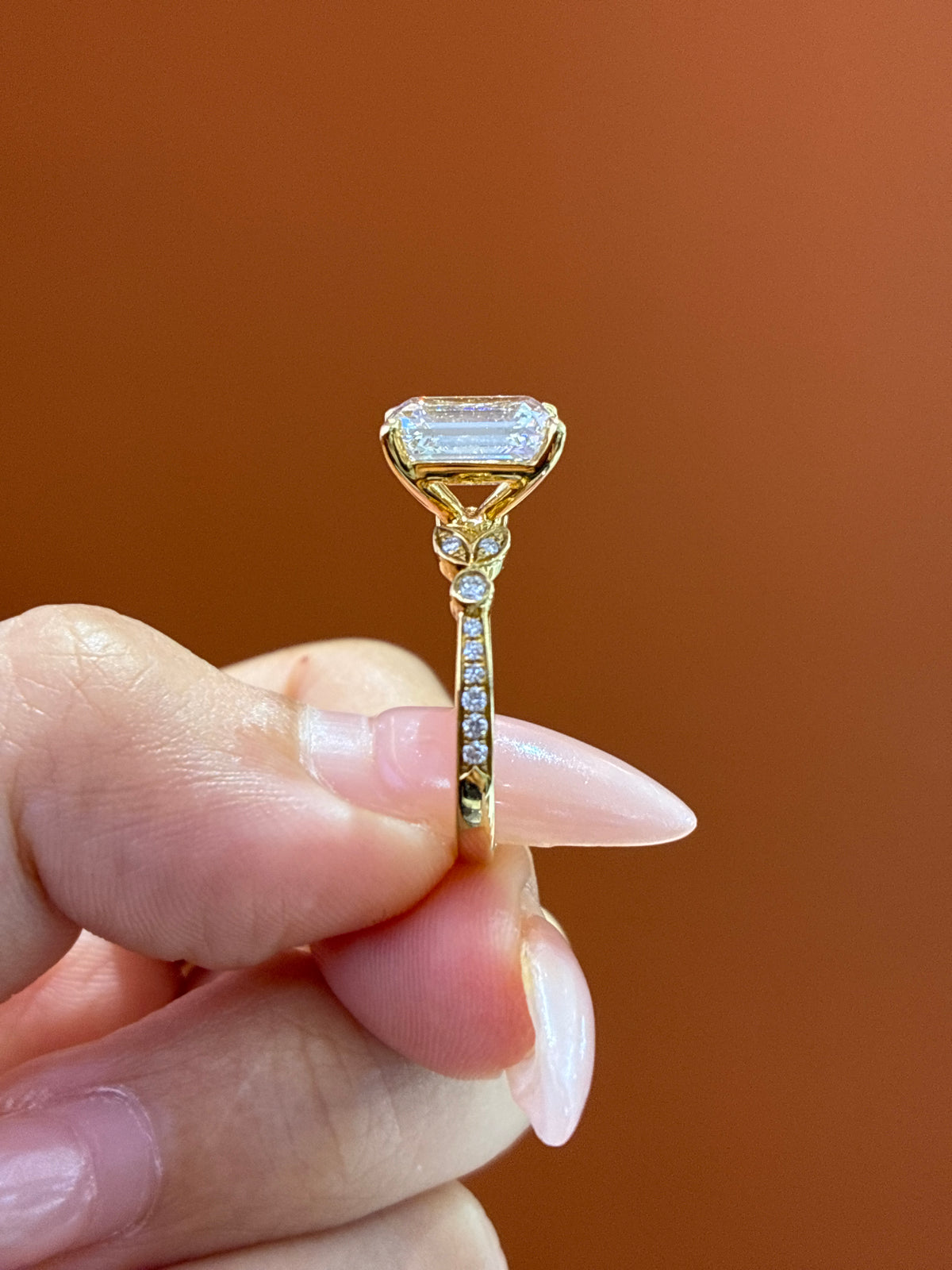 for rox 18k yellow gold 3-carat Emerald cut diamond ring D/vvs1
