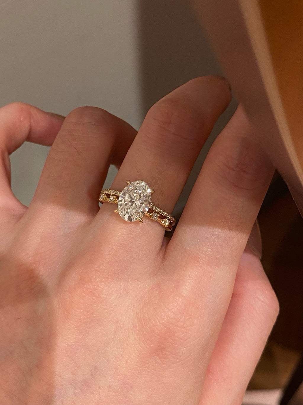 D: 2.2ct Oval Cut Lab Grown Diamond