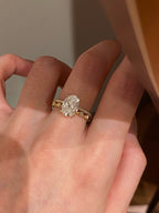 D: 2.2ct Oval Cut Lab Grown Diamond