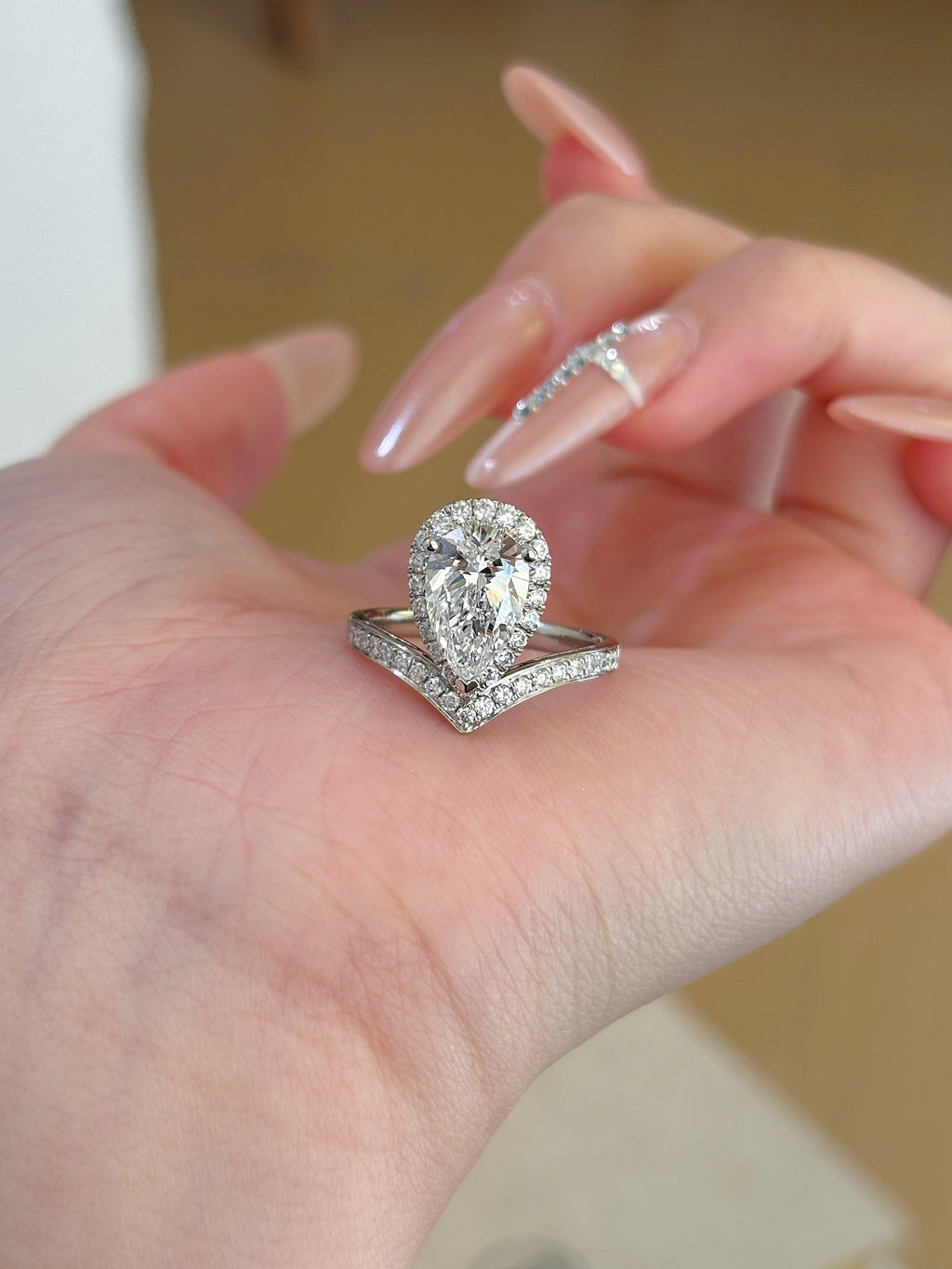 1.0ct Pear Shape Lab Grown Diamond Ring | V Pavé Halo Band with Pear Center Stone | Platinum