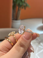 For chanel18k about 5.6ct oval ring
