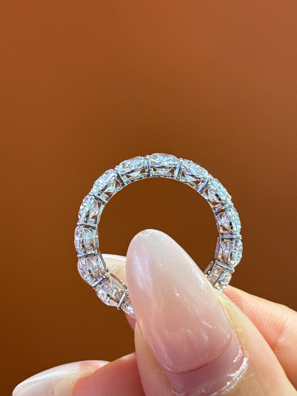 for sisi de arms 18k Oval diamond eternity band, total carat weight 7.8 carats D/VVS2