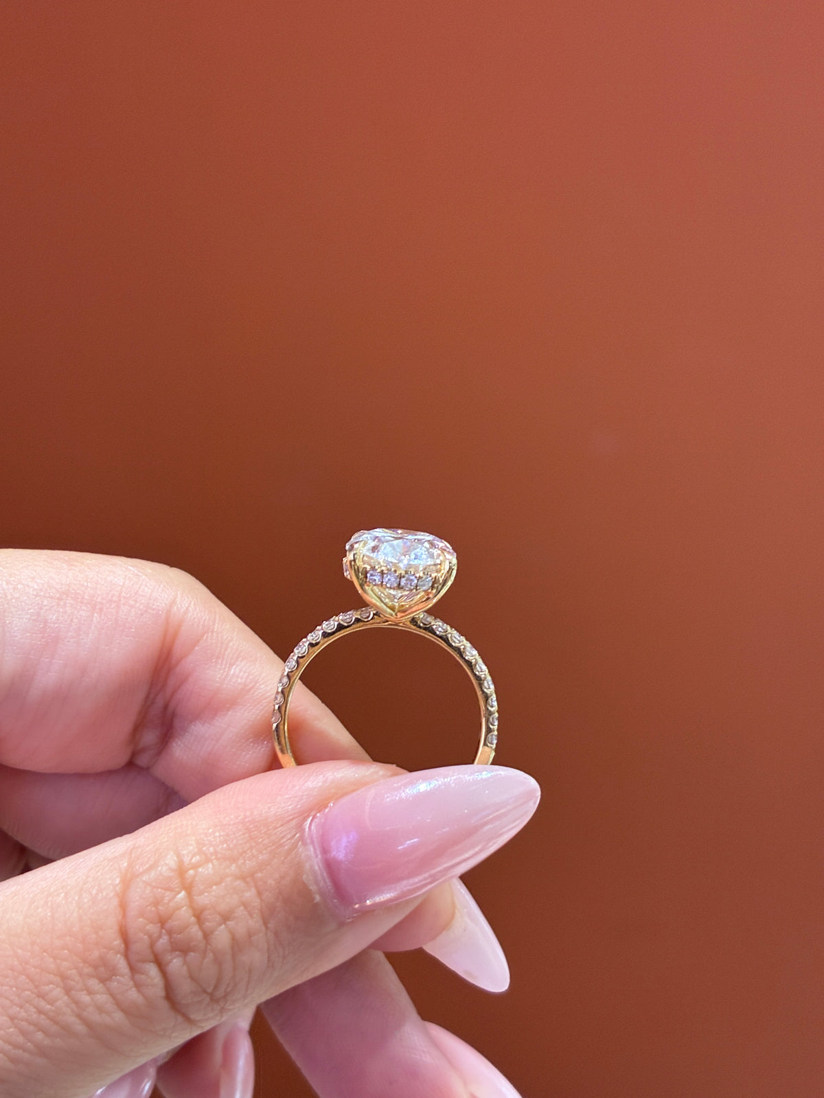 For inaam 18k yellow gold 5.6ct oval cut D VVS2