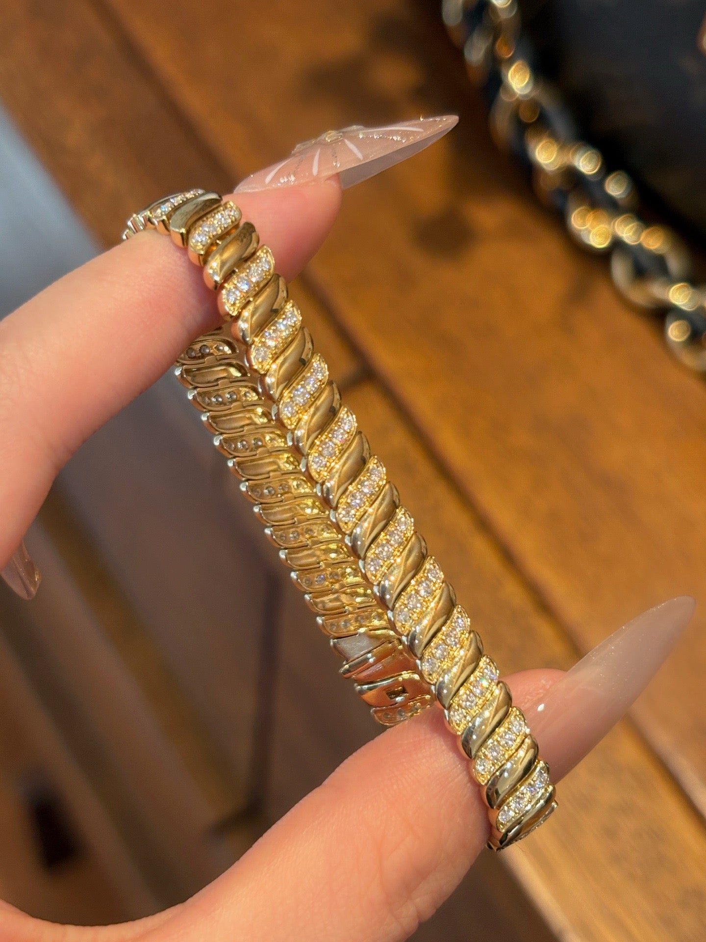 Diamond Pavé Link Bracelet | Round Brilliant Cut Diamond Chain Bracelet | 18K Yellow Gold Luxury Jewelry