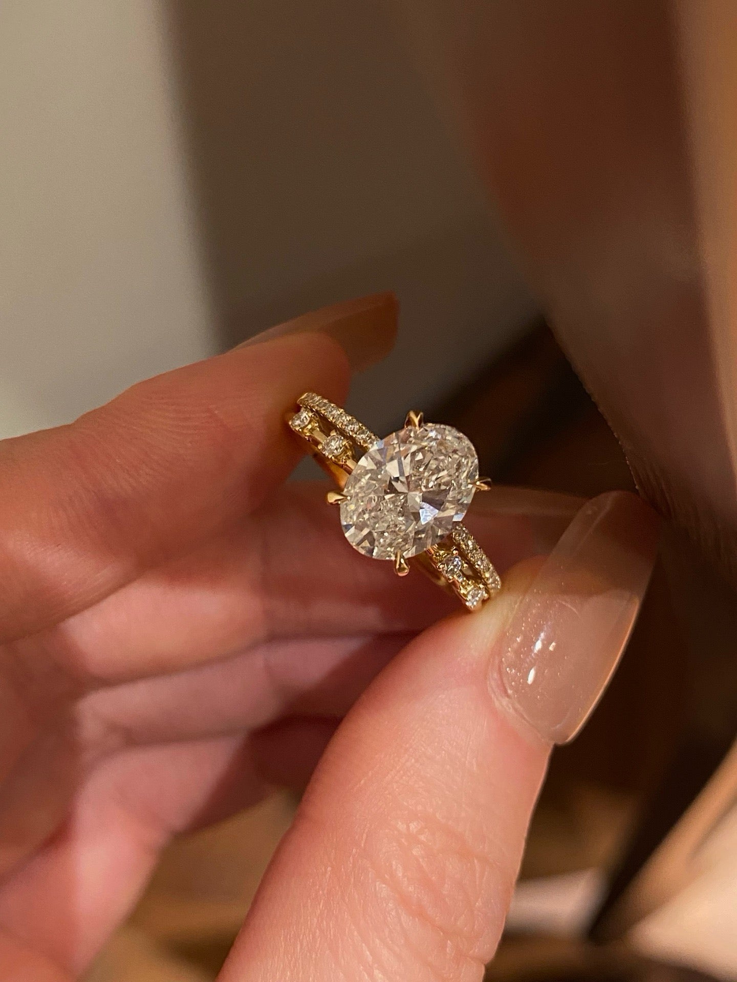 2 Carat Round Brilliant Lab Grown Diamond Ring 18K Yellow Gold