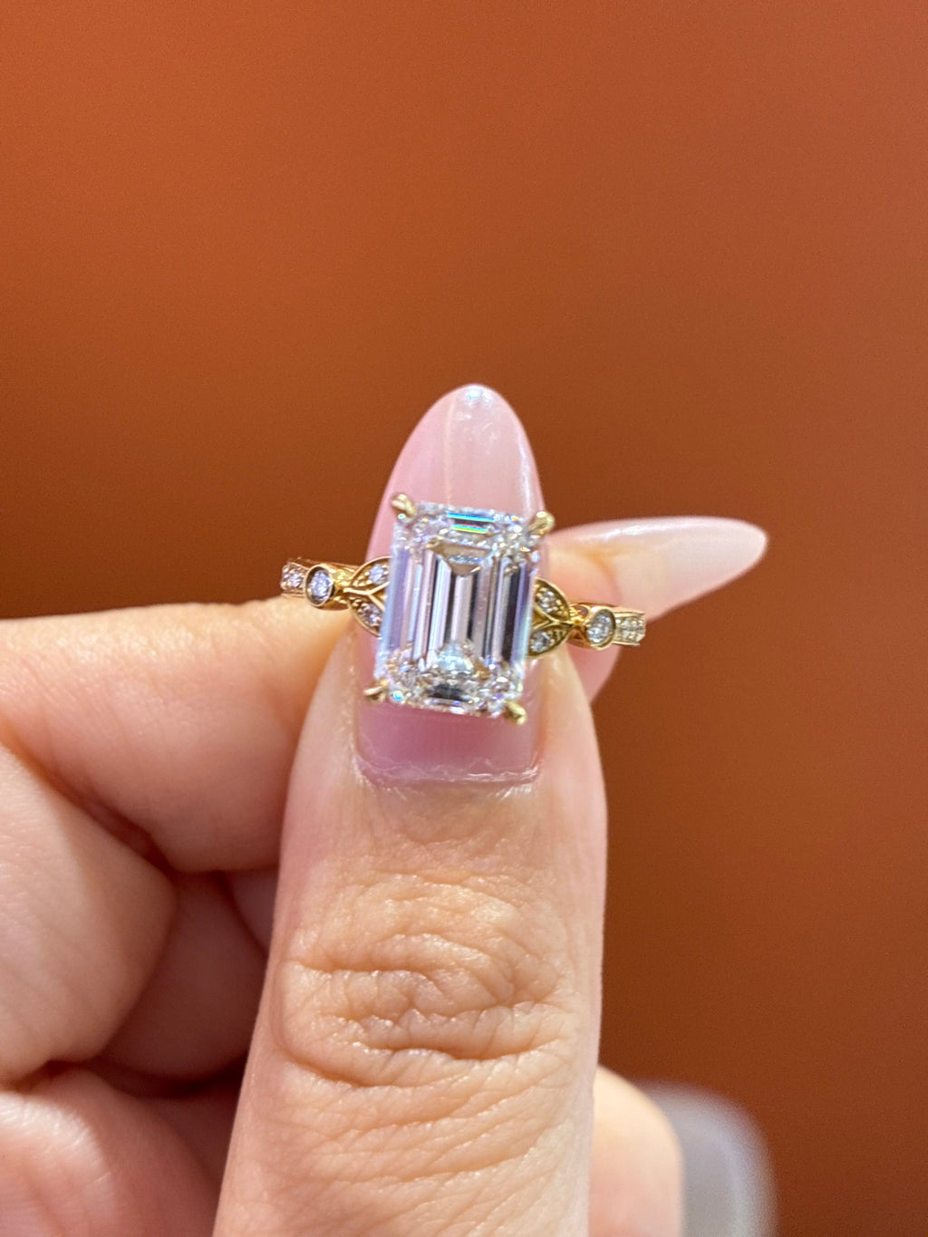 for rox 18k yellow gold 3-carat Emerald cut diamond ring D/vvs1
