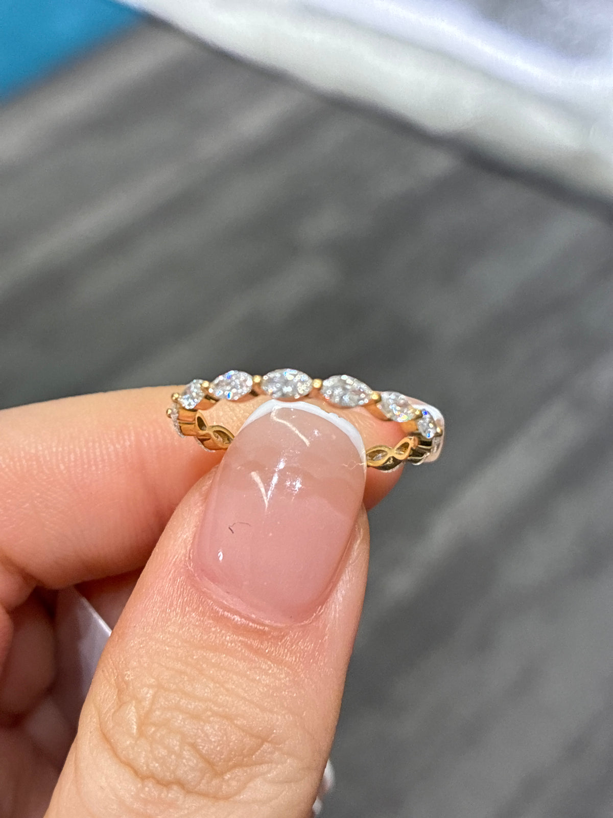 For yoda 18k yellow gold D VVS marquis cut