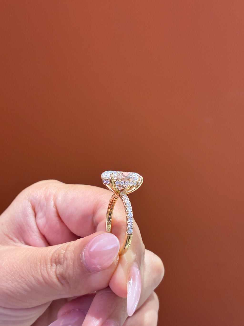 For inaam 18k yellow gold 5.6ct oval cut D VVS2