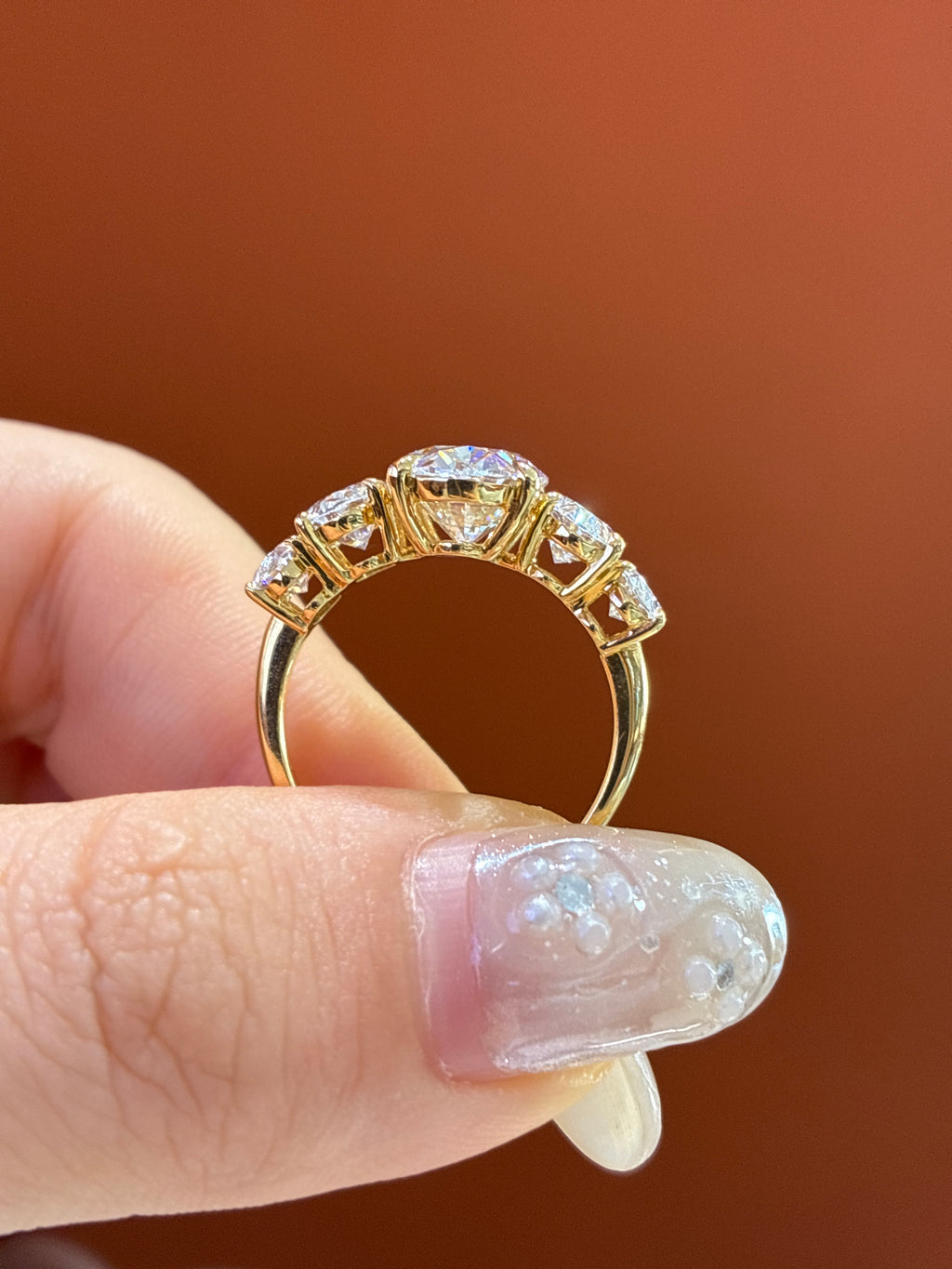 Deposit For zoey 18k yellow gold 5 stone design oval cut main stone 3 side stone 2 D/vvs2